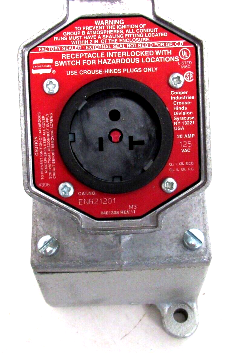 NEW CROUSE HINDS ENR21201 RECEPTACLE ASSEMBLY 3/4