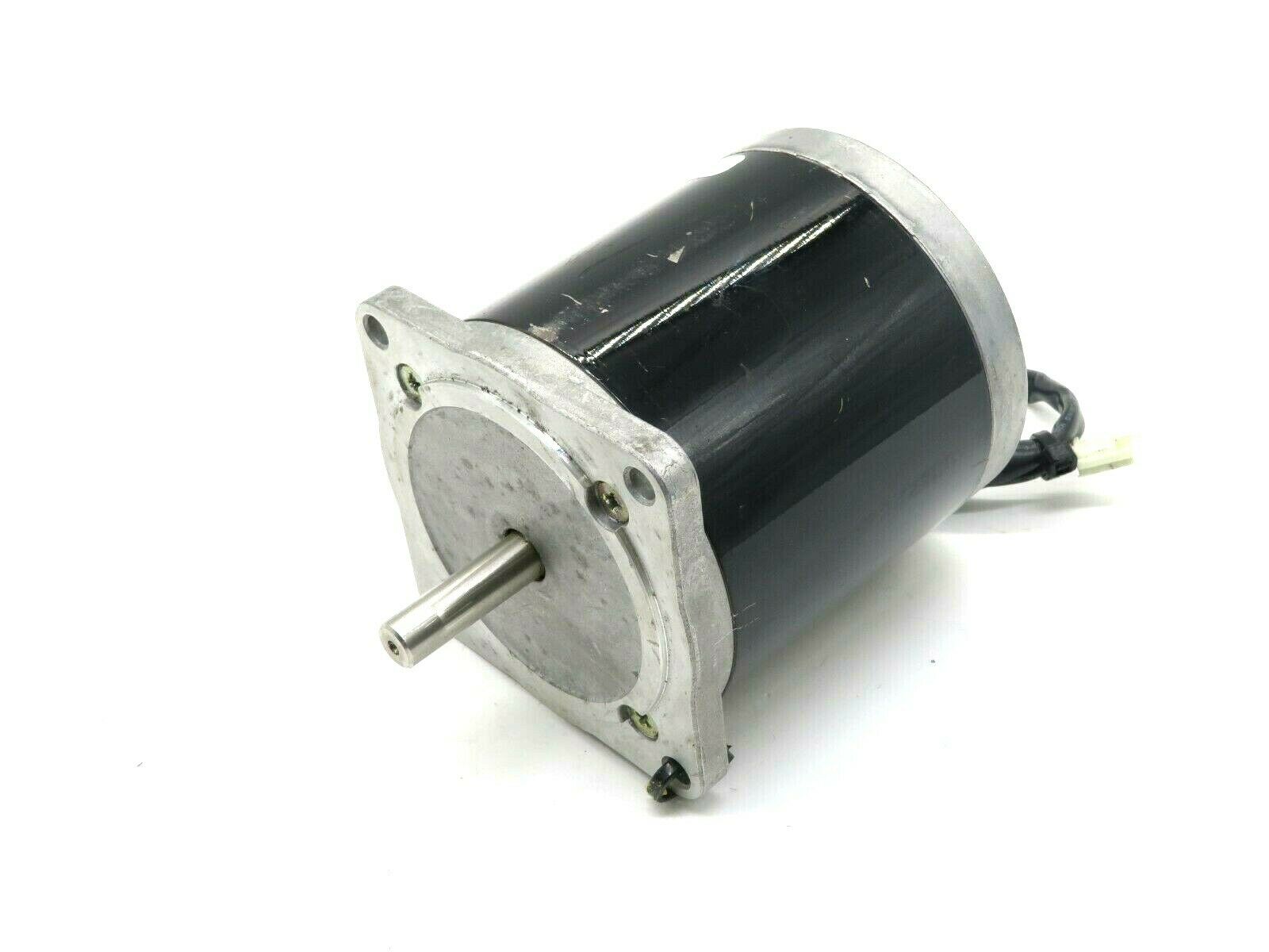 NEW ORIENTAL MOTOR CO. A3945-9412 VEXTA STEPPING MOTOR 2 PHASE 